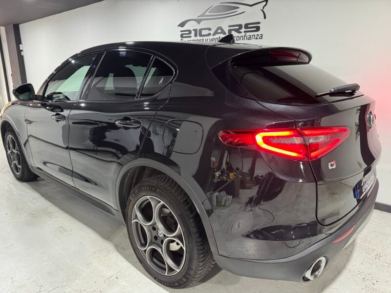 ALFA ROMEO STELVIO 2.2JTDM 210 Q4