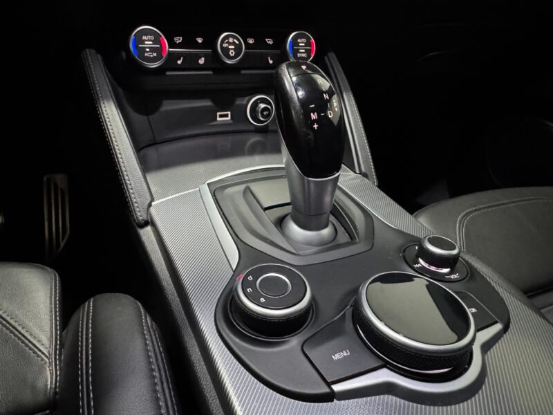 ALFA ROMEO STELVIO 2.2JTDM 210 Q4
